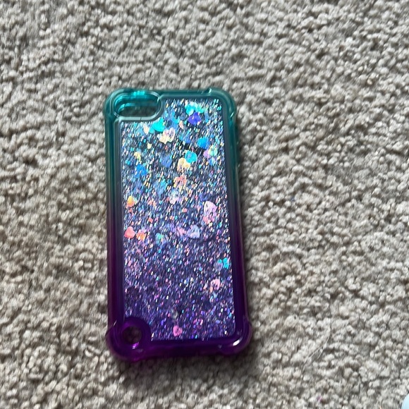 iPod touch generation 6 & cases - Picture 2 of 8